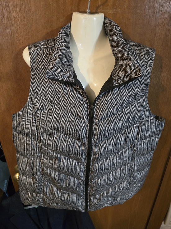 Lands' End Jackets & Blazers - Lands' End Black & White Herringbone Quilted Vest